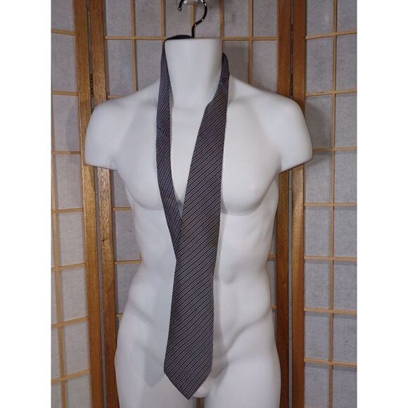 Perry Ellis Geometric Silk Tie - Picture 8 of 8